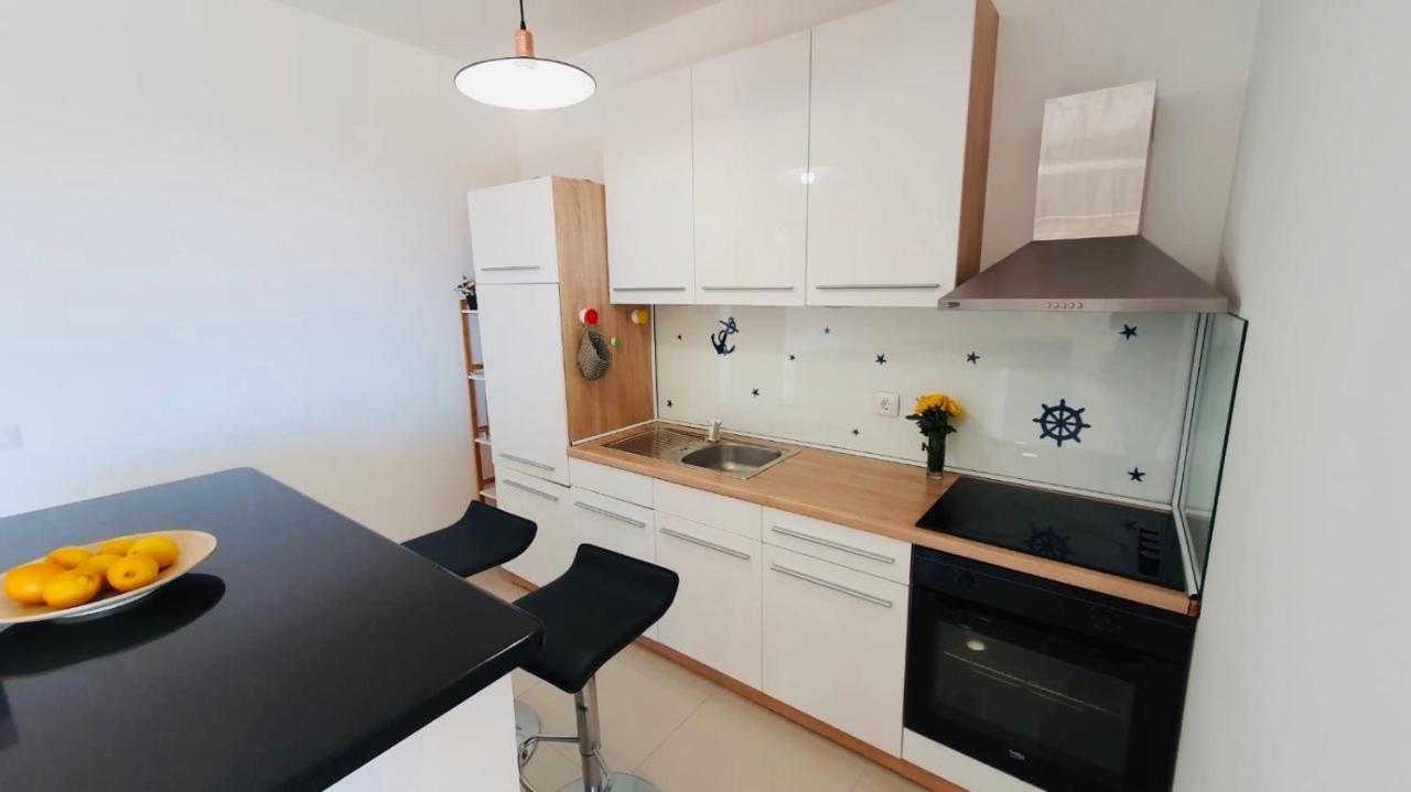 Apartman Petar Ražanac Buitenkant foto