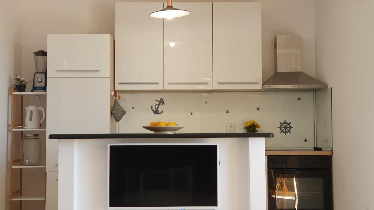 Apartman Petar Ražanac Buitenkant foto