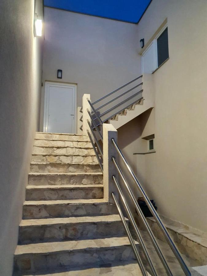 Apartman Petar Ražanac Buitenkant foto