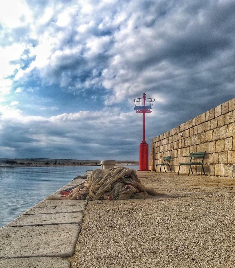 Apartman Petar Ražanac Buitenkant foto